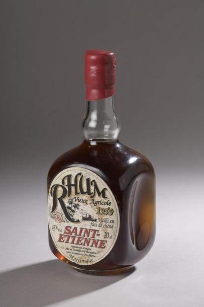 null 1 bouteille RHUM, Saint-Etienne 1959