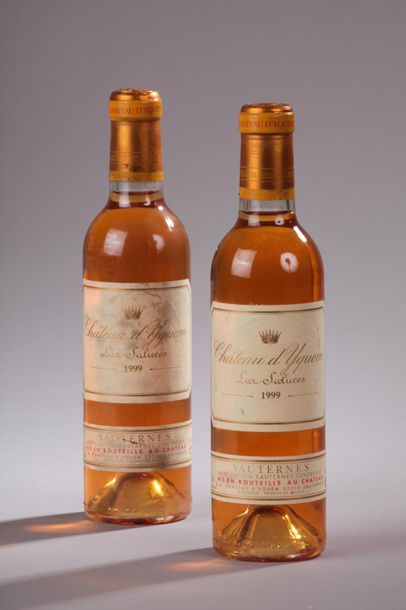 null 2 demies Château D'YQUEM, 1° cru supérieur Sauternes 1999 (elt) 