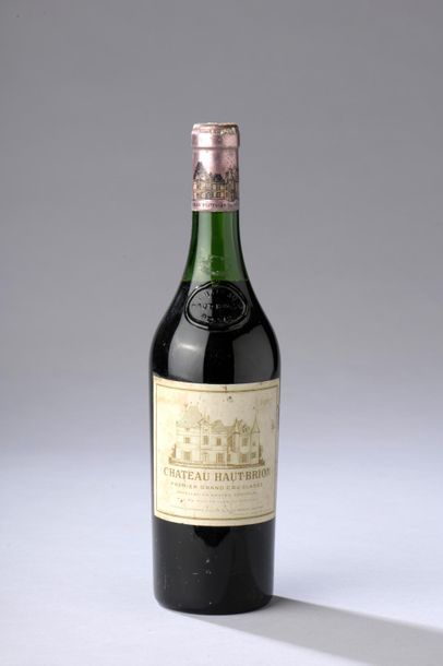null 1 bouteille Château HAUT-BRION, 1° cru Pessac-Léognan 1967 (ela, elt, LB) 
