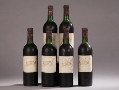 null 6 bouteilles Château MARGAUX, 1° cru Margaux 1974 (es, 1 J, 3 TLB, 2 LB) 