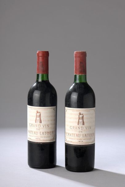 null 2 bouteilles Château LATOUR, 1° cru Pauillac 1974 (elt, TLB) 