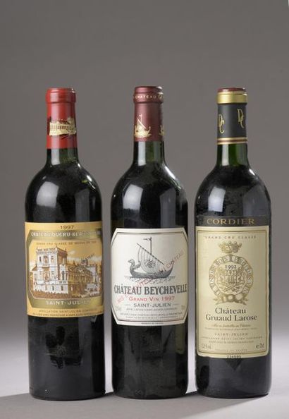 null Ensemble de 3 bouteilles :
- 1 bouteille Château DUCRU-BEAUCAILLOU, 2° cru Saint-Julien...