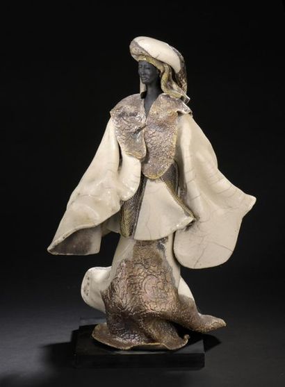 null Paul BECKRICH (né en 1955).
Femme au turban.
Grès raku émaillé monogrammé sur...