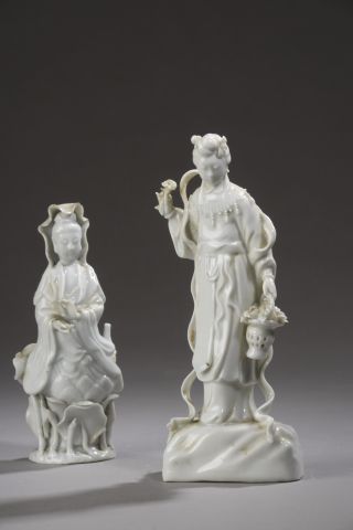 CHINE - XXe siècle.

Deux statuettes en porcelaine...