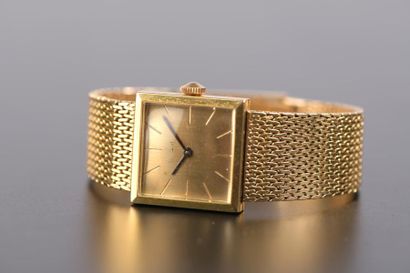 null Montre bracelet de dame en or jaune 18K, le boîtier carré à index, le bracelet...