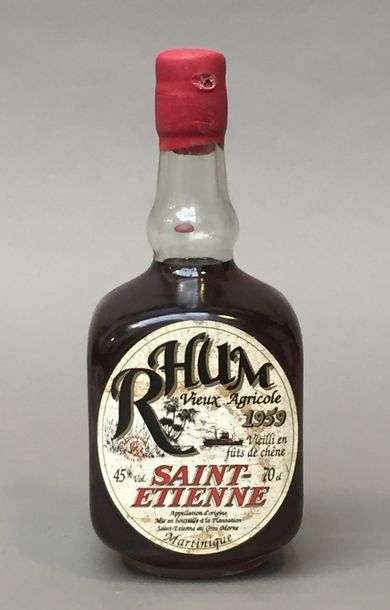 null 1 bouteille RHUM Saint-Étienne 1959