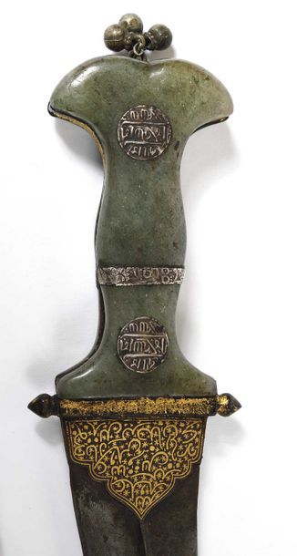 null Important Indian Jambiya, handle made of green jade plate, inlaid with silver...