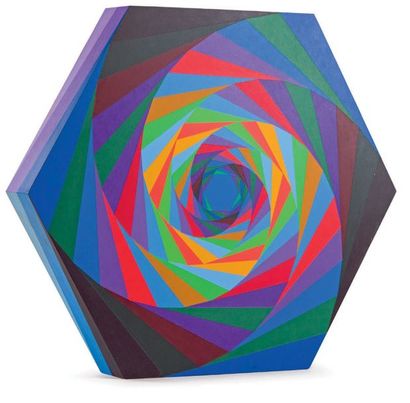 Victor VASARELY (1906-1997) 
Tsillag
Bois, pochoir et peinture acrylique.
Sculpture...