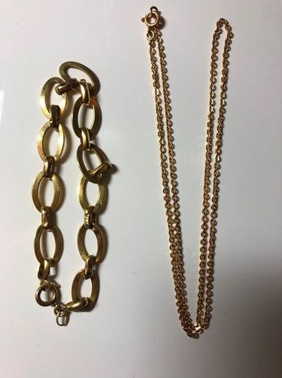 null Lot en or jaune 18K (750) composé d'un bracelet à maillons ovales et une chaîne...