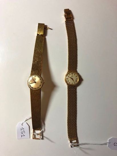 Two mechanical 18K (750) yellow gold ladies'...