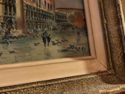null Ecole italienne du XXe
Vues de Venise
Deux huiles sur toile
Signature illisible
17...