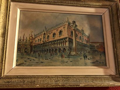 null Ecole italienne du XXe

Vues de Venise

Deux huiles sur toile

Signature illisible

17...