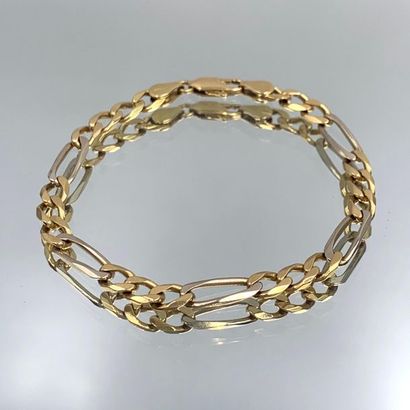 null BRACELET bracelet filed with alternating mesh in yellow gold (750). 
 Length...