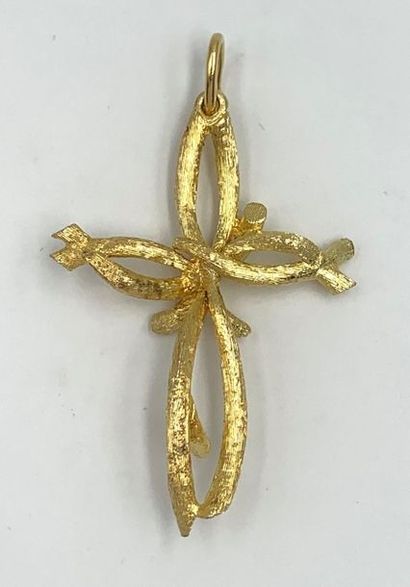 null PENDANT " Cross " in yellow gold (750) entirely chased and openwork, with branch...