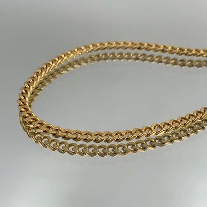 NECKLACE Curb chain in yellow gold (750)....