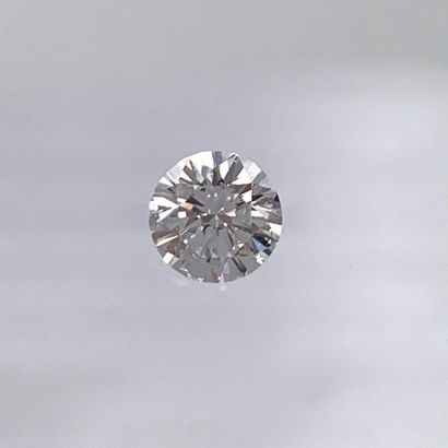 null DIAMOND brilliant cut weighing 0,85 carat accompanied by a gemological analysis...
