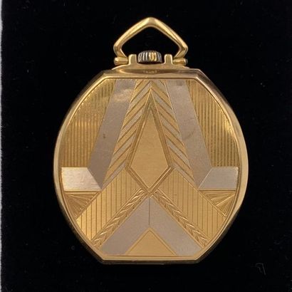 null POCKET WATCH in chased yellow gold (750) with geometrical motifs, triangular...