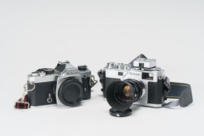 null Appareil photographique, deux appareils Nikon. Boitier Nikon S3 n°202962 avec...