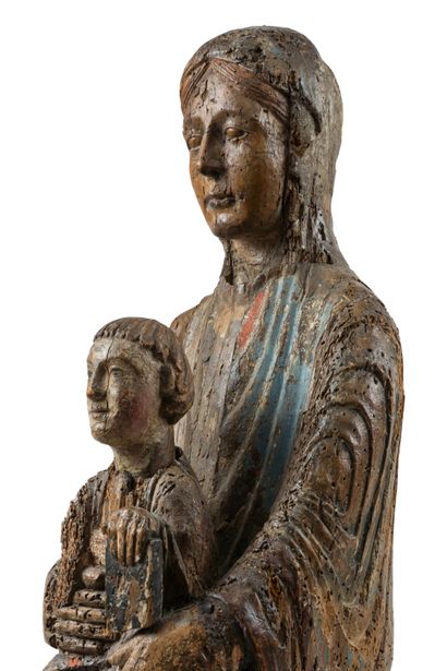 Auvergne, fin du XIIe siècle Virgin and Child, Sedes Sapientiae in walnut carved...