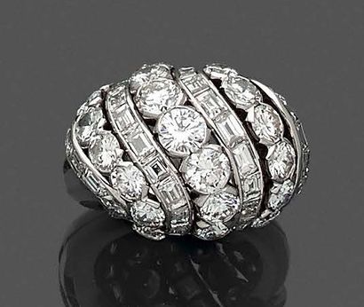 VAN CLEEF & ARPELS Large openwork platinum (950‰) domed RING, composed of five sinuous...