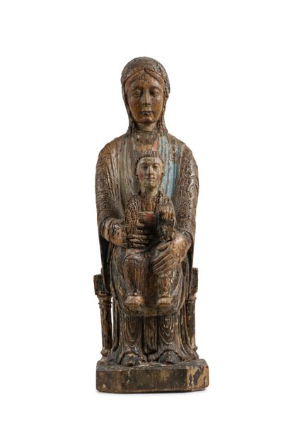 Auvergne, fin du XIIe siècle Virgin and Child, Sedes Sapientiae in walnut carved...