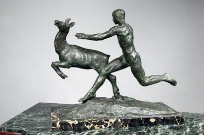 Paul LANDOWSKI (1875-1961) « Hercule chassant la biche keniane » Sculpture en bronze...