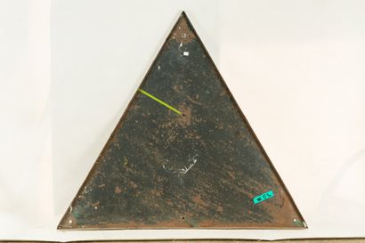 null PERRIER.

Émaillerie Alsacienne Strasbourg, vers 1950.

Plaque émaillée triangulaire...