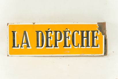 null LA DÉPÊCHE (Presse).

Émail du Rhône, vers 1950.

Plaque émaillée rectangulaire...