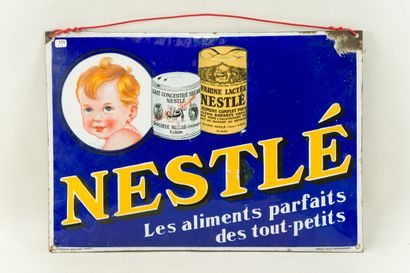 null NESTLÉ Les aliments parfaits des tout-petits.

Signé d'après ARNOLD, 1930.

Émaillerie...