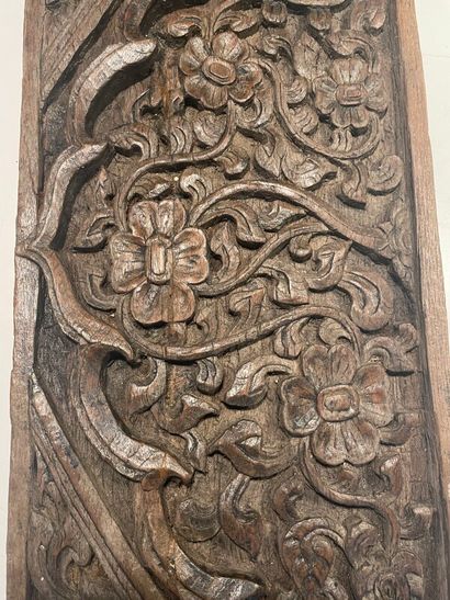 null Panneau en bois sculpté

Panneau bois sculpte

Inde - XIXe

H : 22,5 cm ; L...