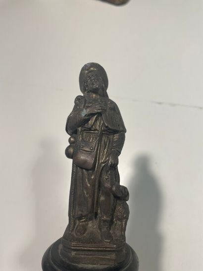 null Petite statuette de saint Roch en régule.

H : 10,5 cm