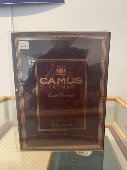 null Une bouteille de Cognac dans son coffret d'origine : CAMUS.