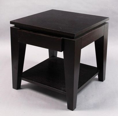 Philippe HUREL (né en 1955) Deux petites tables basses ou de chevet en bois noirci...