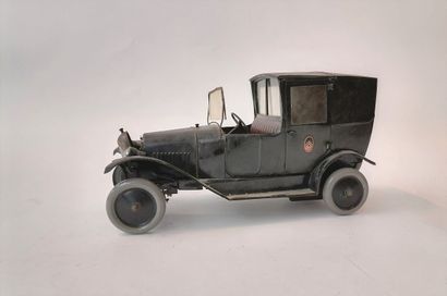 null André Citroën, circa 1925

Automobile mécanique Taxi parisien, modèle B2 verte...