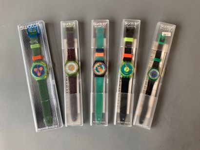 null 
SWATCH - LOT of 5 wristwatches in plastic and leather strap for one, in their...