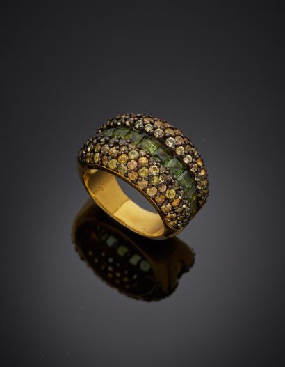 null Blackened silver and vermeil "bandeau" ring (min. 800‰) set with an alignment...