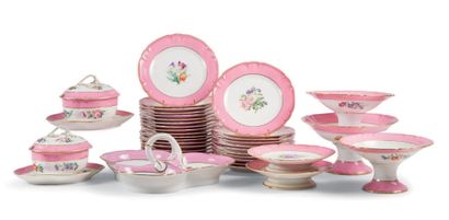 LIMOGES Service à dessert comprenant
- vingt-neuf assiettes. Diamètre : 20,7 cm
-...