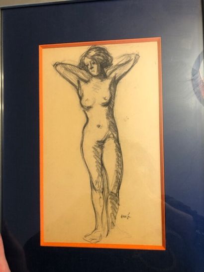 null Lot de 3 dessins : 

- Edmond Amédée HEUZE (1884-1967)

Femme nue

Fusain.

27,5...
