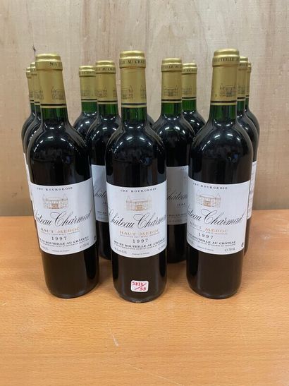 null 12 bouteilles , CH. CHARMAIL, Haut-Médoc , 1997 , (7 J) , cb