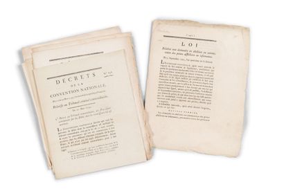 null IMPRIMES - CRIMES & CHATIMENTS
1 loi et 10 décrets, datés du 3 septembre 1792...