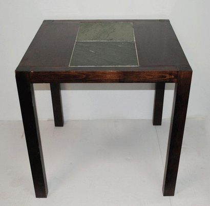 null Tables carrées en bois en chêne peint couleur acajou à décor de 2 ardoises gris...