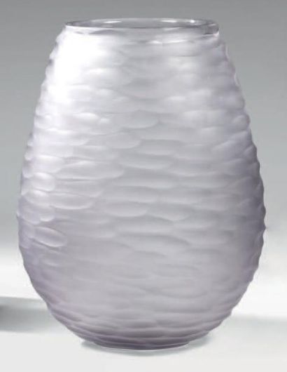 MURANO & ARMANI CASA (éditeur) Alcazar Vase à corps ovoïde réalisé en verre teinté...