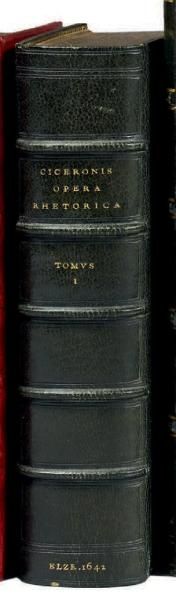 Ciceron Opera. Leyde, Elzevier, Hacke, 1642-1644. 10 volumes et un volume de commentaires,...