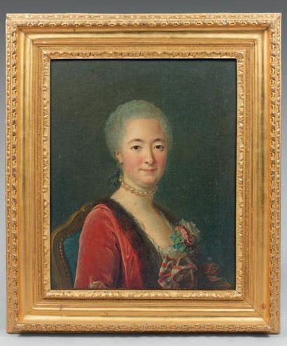 Jean VALADE (1709- 1787) Portrait de femme au manteau rouge bordé de fourrure Toile...