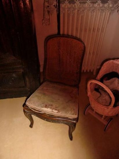 null Chaise d'enfant à dossier et assise cannés. Style Louis XV. H. 70 - L. 42 cm...