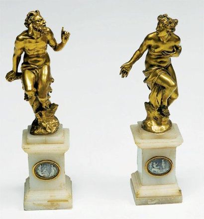 Deux statuettes formant pendant en bronze...