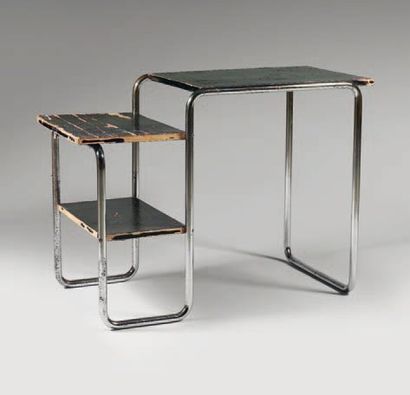 Marcel BREUER (1902-1981) et THONET (éditeur) Bureau de dactylographe « B21 » en...