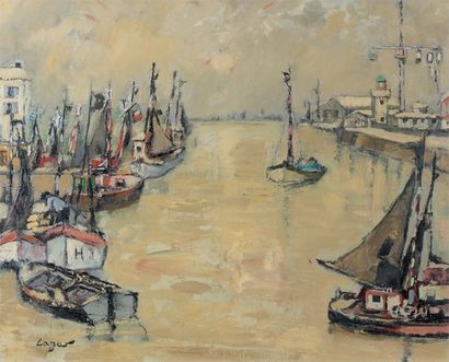 Celso LAGAR (1891-1966) Bateaux de pêche dans un port Huile sur toile. Signée en...