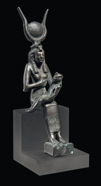 ISIS allaitant Horus Bronze patine verte....