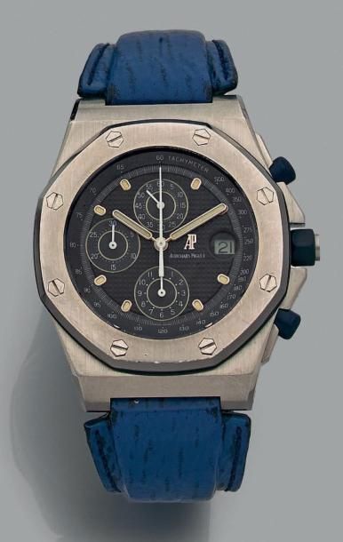 AUDEMARS PIGUET Royal Oak Offshore, No. 441, D 98631, vers 1990.
Chronographe bracelet...